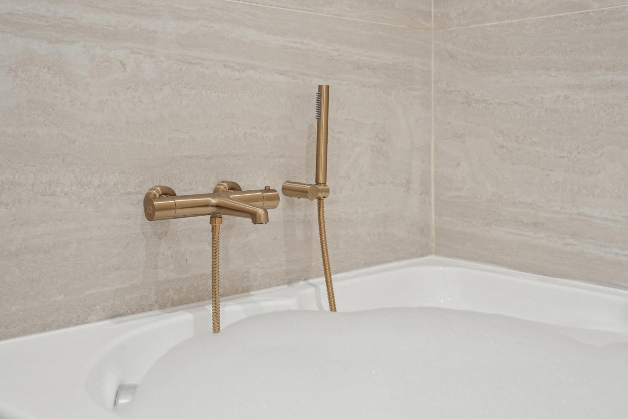 Lavie Maison Central & Hot Tub Μπορντό Εξωτερικό φωτογραφία