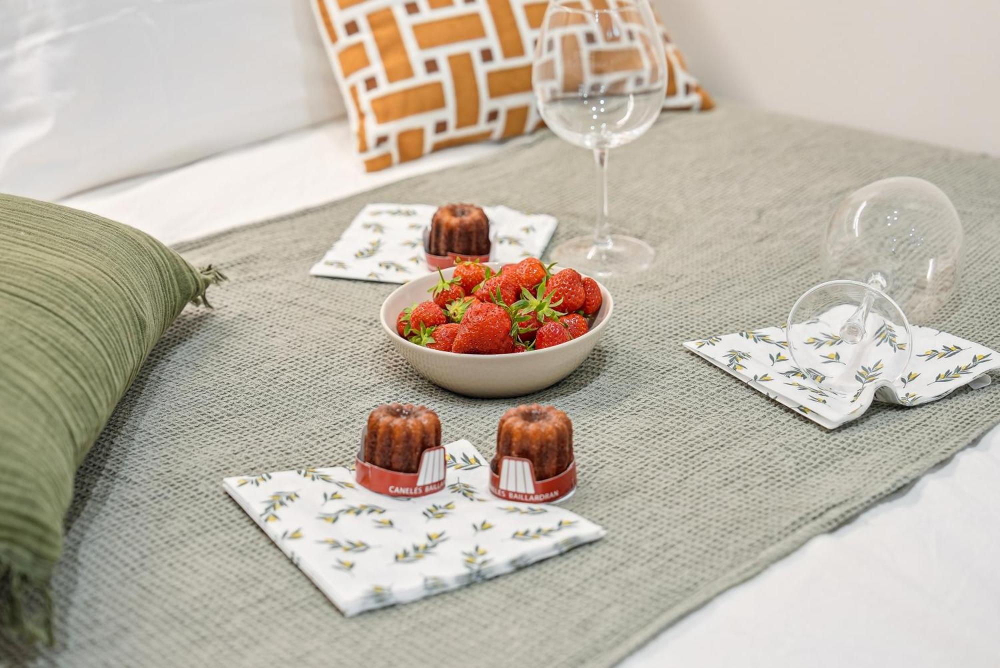 Lavie Maison Central & Hot Tub Μπορντό Εξωτερικό φωτογραφία